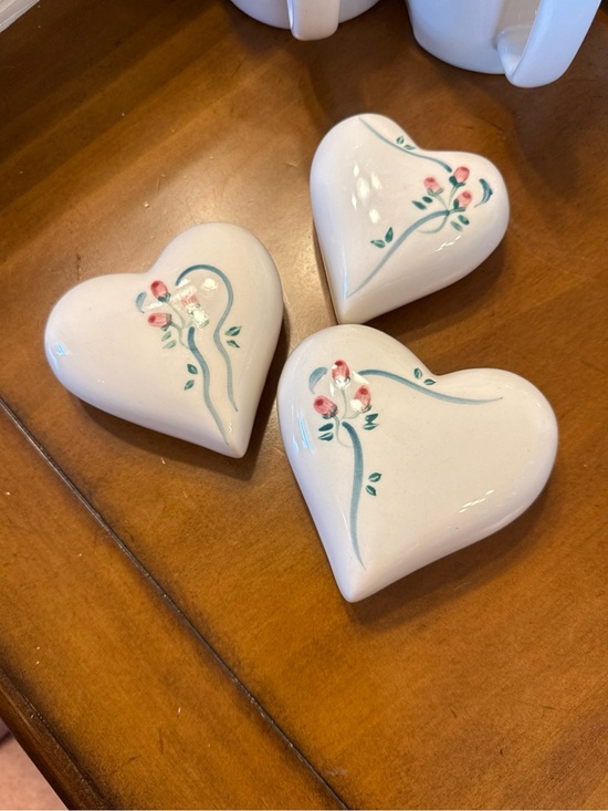 Other - Vintage Set 3 Hand Painted White Ceramic Hearts Pink Roses Cottagecore Decor